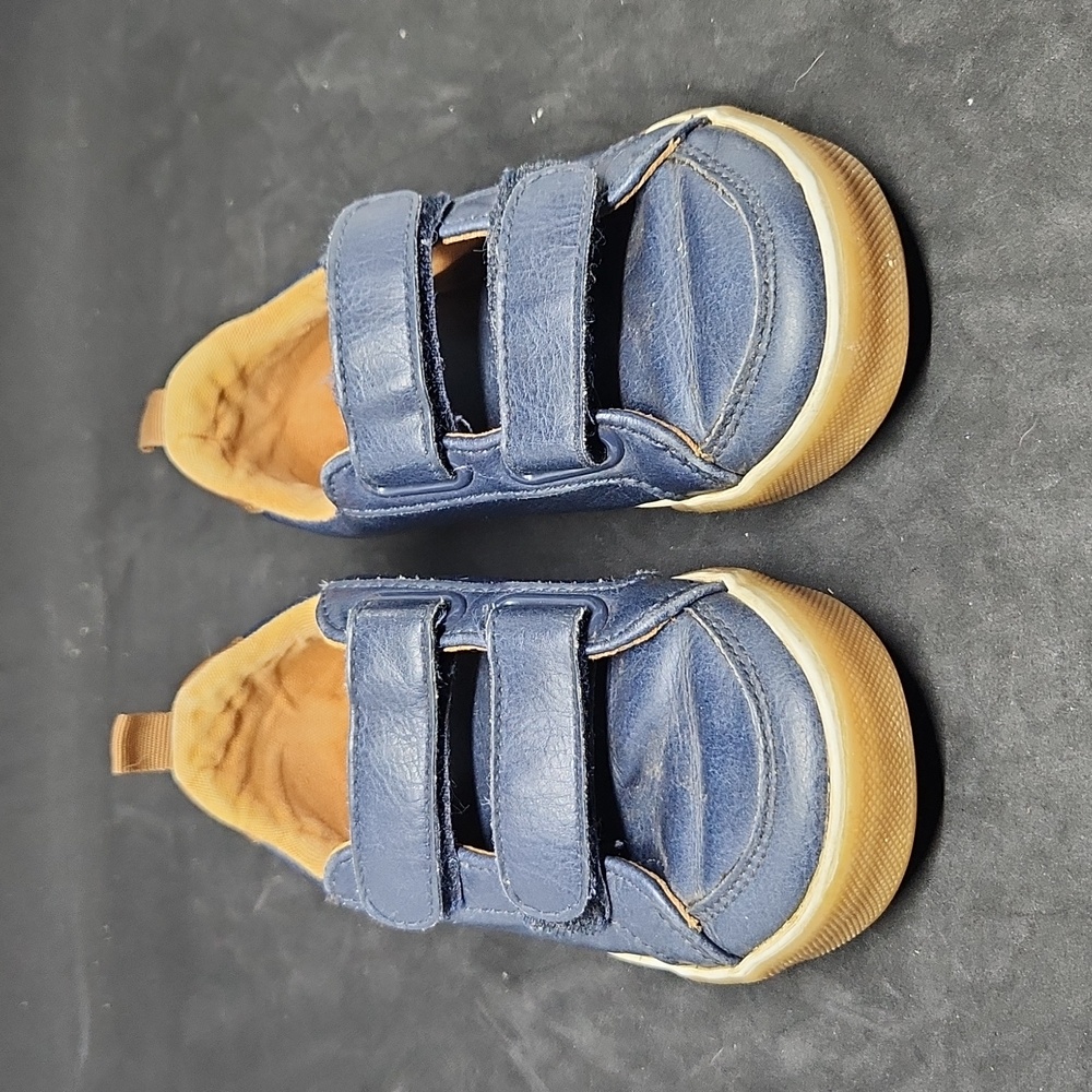Old Navy blue and brown sneakers